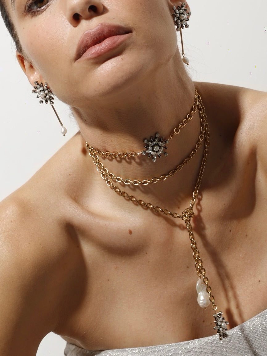 Collar Raíces Multiposición Estrella Emperlada Tono claro