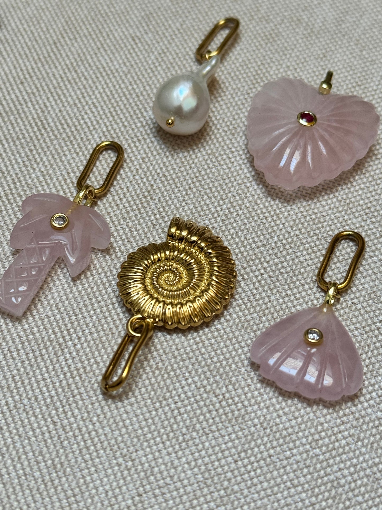 CHARM CAPAZO ~ISLA