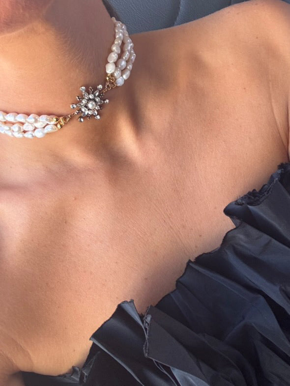 Choker Raíces Triplete de Perlas & Estrella Emperlada