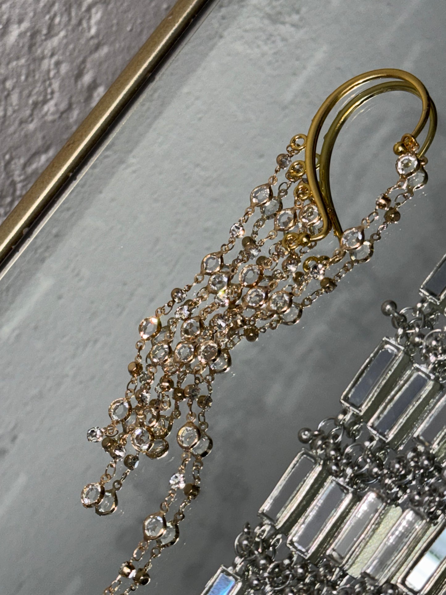 Pendientes Earcuff Aurum Lacrima