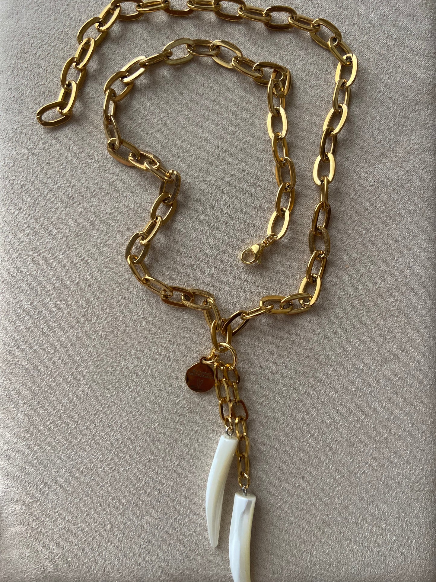 Collar Malí