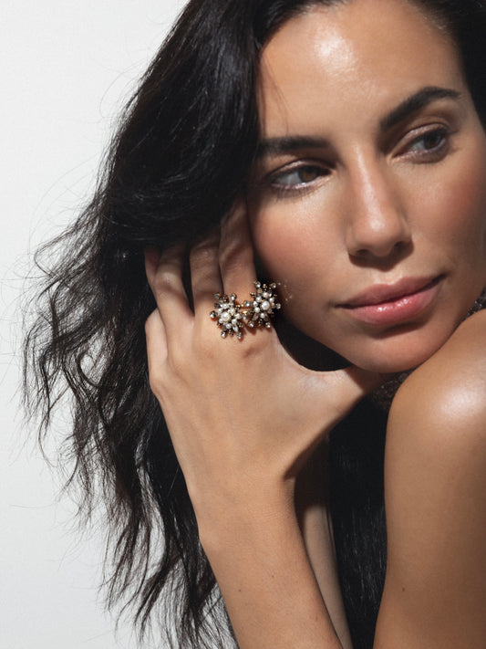 Anillo Raíces Estrella Emperlada Tono claro