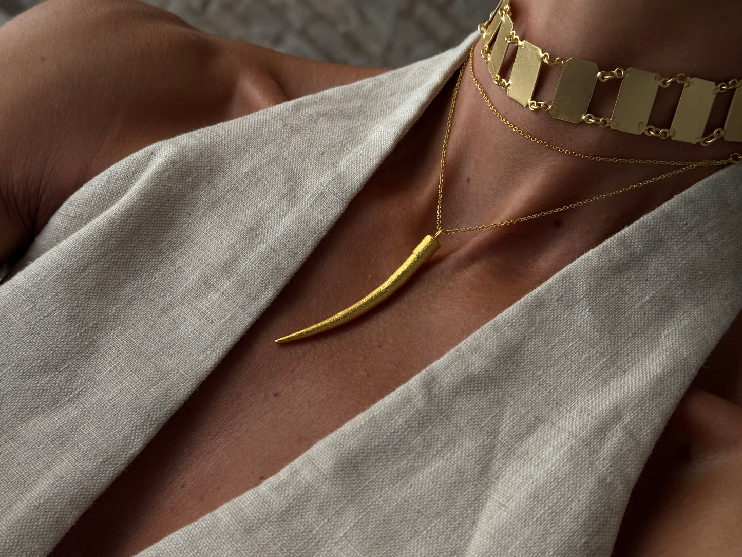 Collar Multiposición Cuerno Oro SAFARA