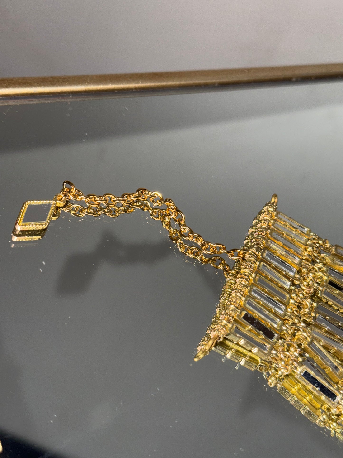 Choker Aurum "NOIR DORÉ"