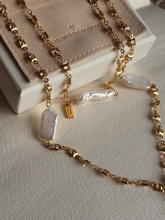 Collar Multiposición Emilianna Glass, Raíces