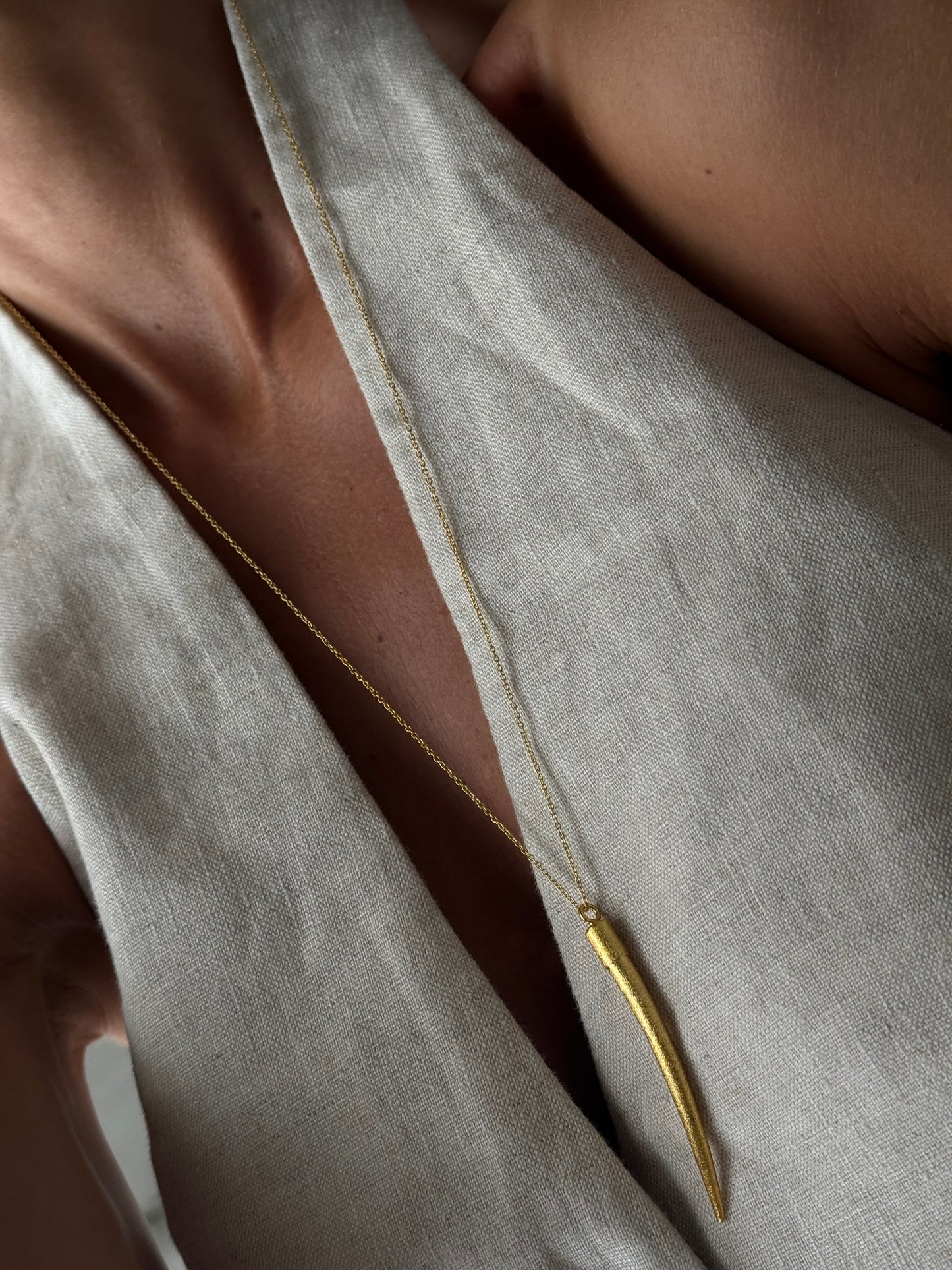 Collar Multiposición Cuerno Oro SAFARA